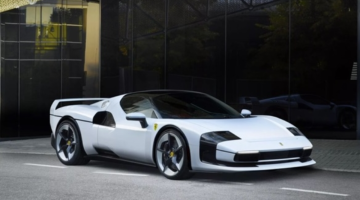 فيراري SC40 تجمع بين روح F40 الكلاسيكية وتقنيات الهايبرد الحديثة في سيارة واحدة فريدة